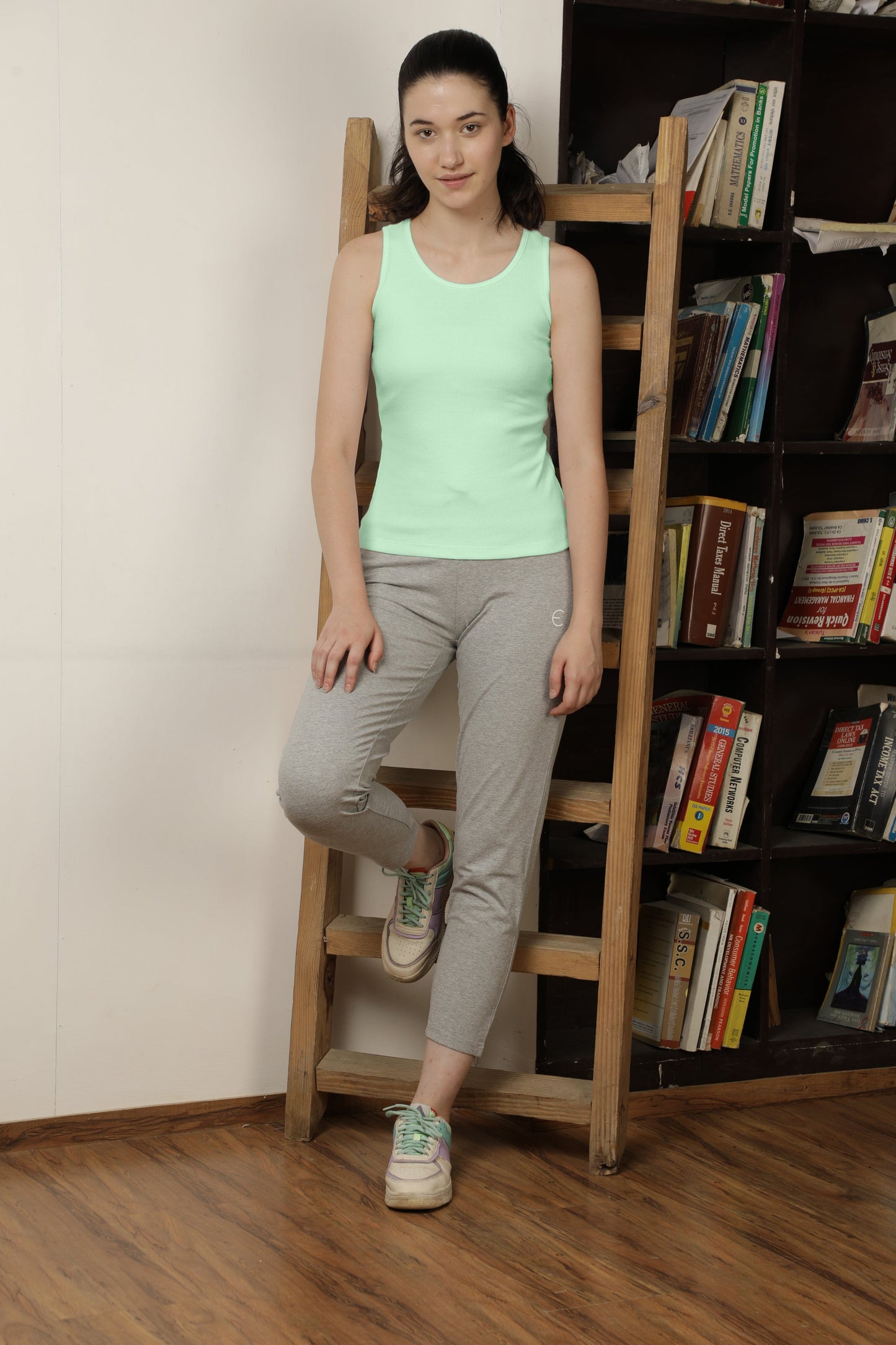 Vieviana Sleeveless Ribtop Athleisure|Ev703