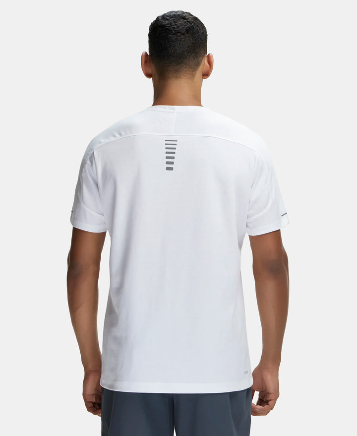 Jockey Men’s Athleisure Active T-Shirt | Lightweight Stretch Workout Tee | Soft Comfort Fabric | MV01